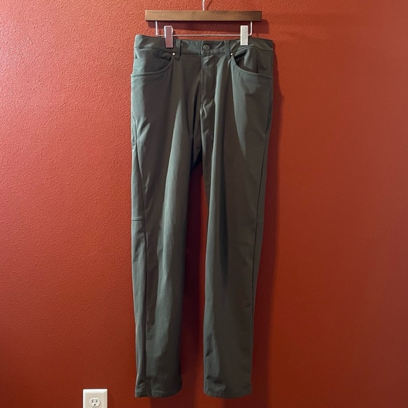 Lululemon‎ Athletica Men’s ABC Classic Fit Dark Green Casual 5 Pocket Pants